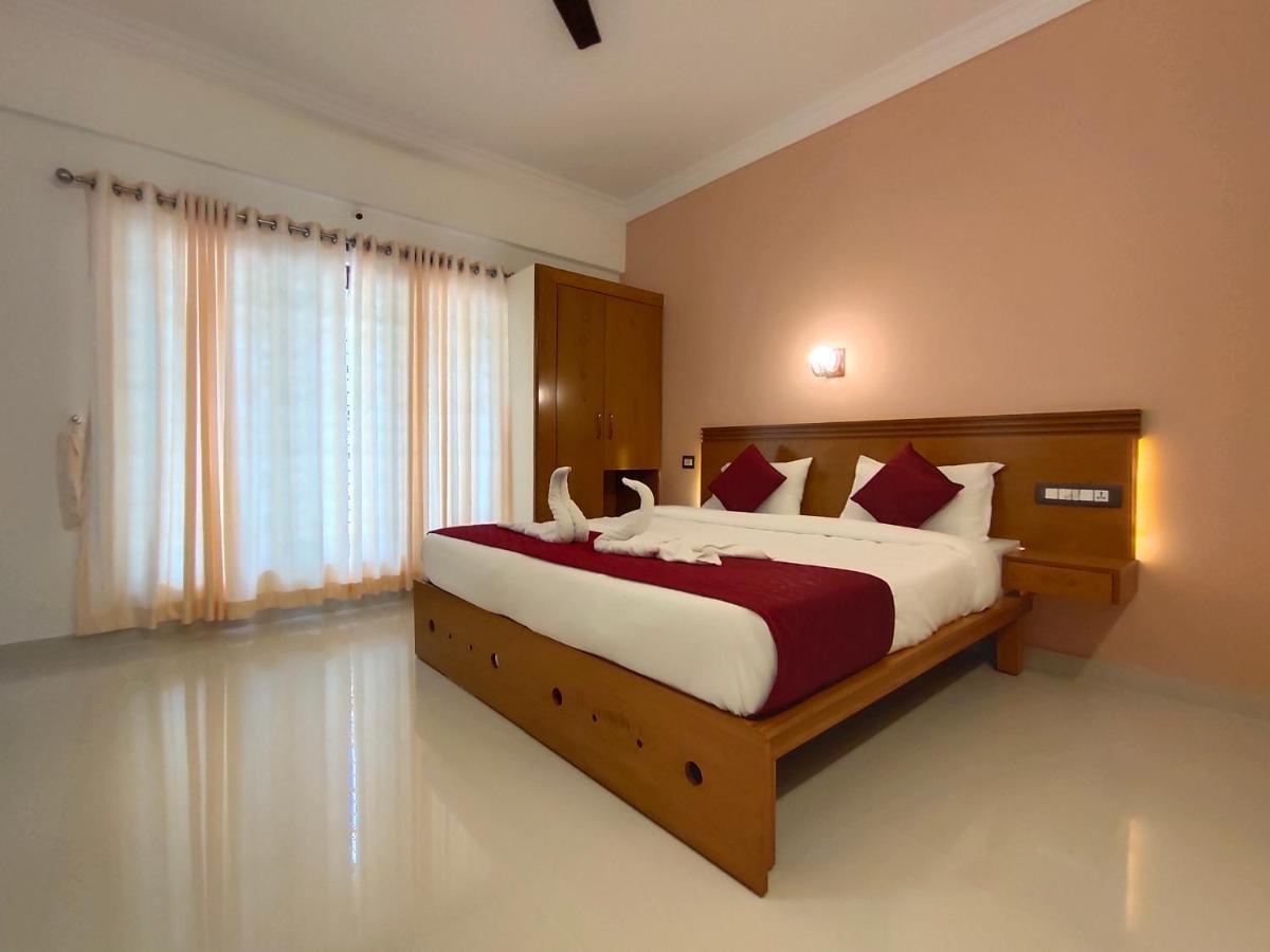 Hotel White House Residency à Varkala Extérieur photo