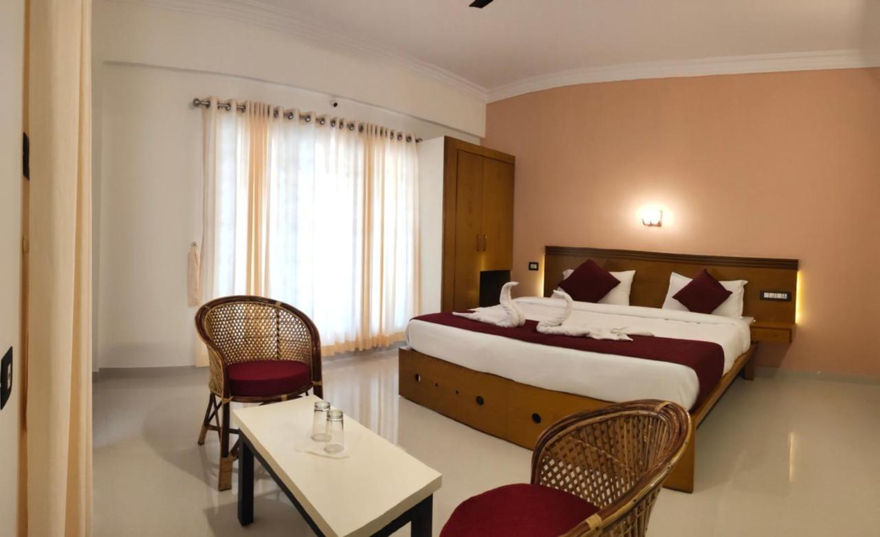 Hotel White House Residency à Varkala Extérieur photo