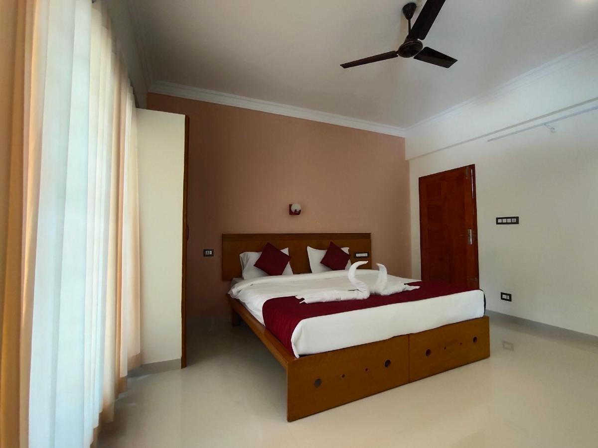 Hotel White House Residency à Varkala Extérieur photo