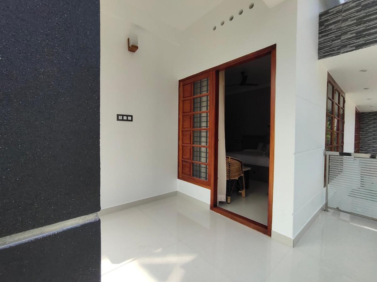 Hotel White House Residency à Varkala Extérieur photo
