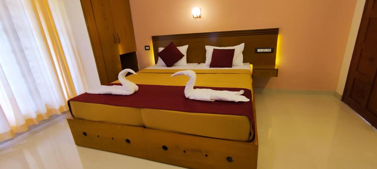 Hotel White House Residency à Varkala Extérieur photo