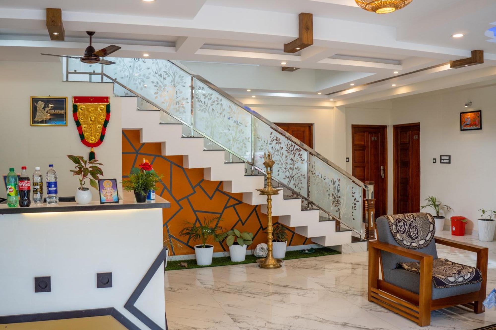 Hotel White House Residency à Varkala Extérieur photo